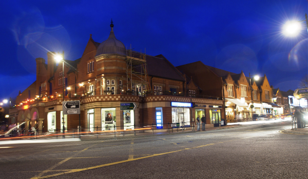 A photo of London Road in Stockton Heath at night. 