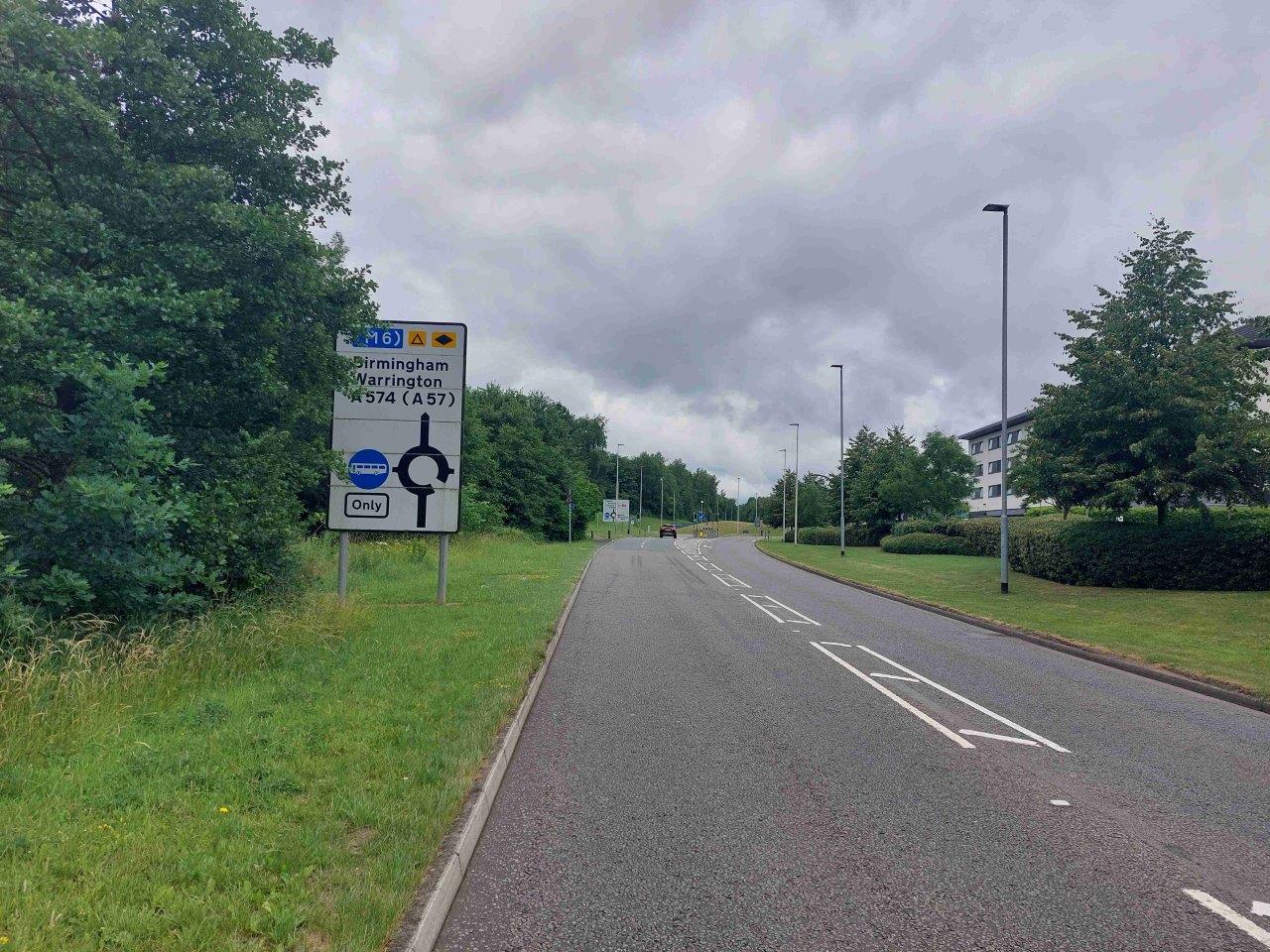 Birchwood bus lane -Bus lane signage on Birchwood Way - westbound