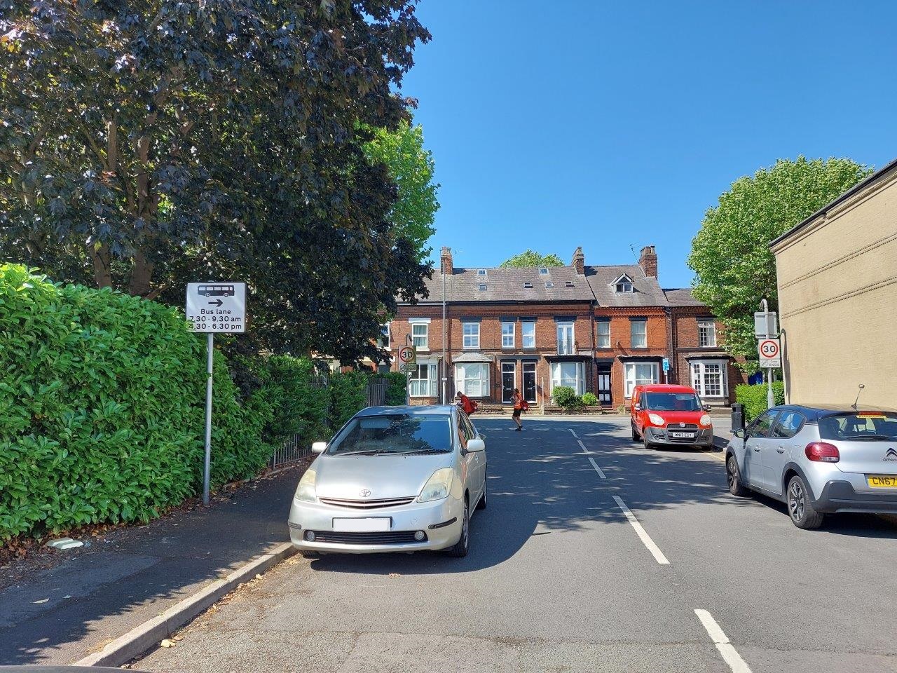 Wilderspool Causeway - Bus Lane signage on Priory street