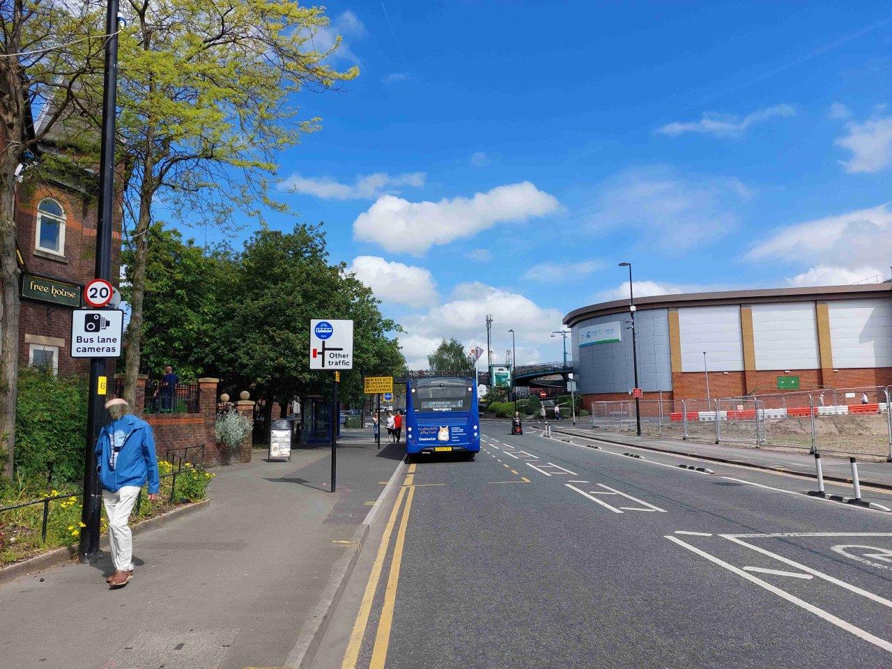 Scotland Road bus gate - Bus gate and directional signage on Scotland Road