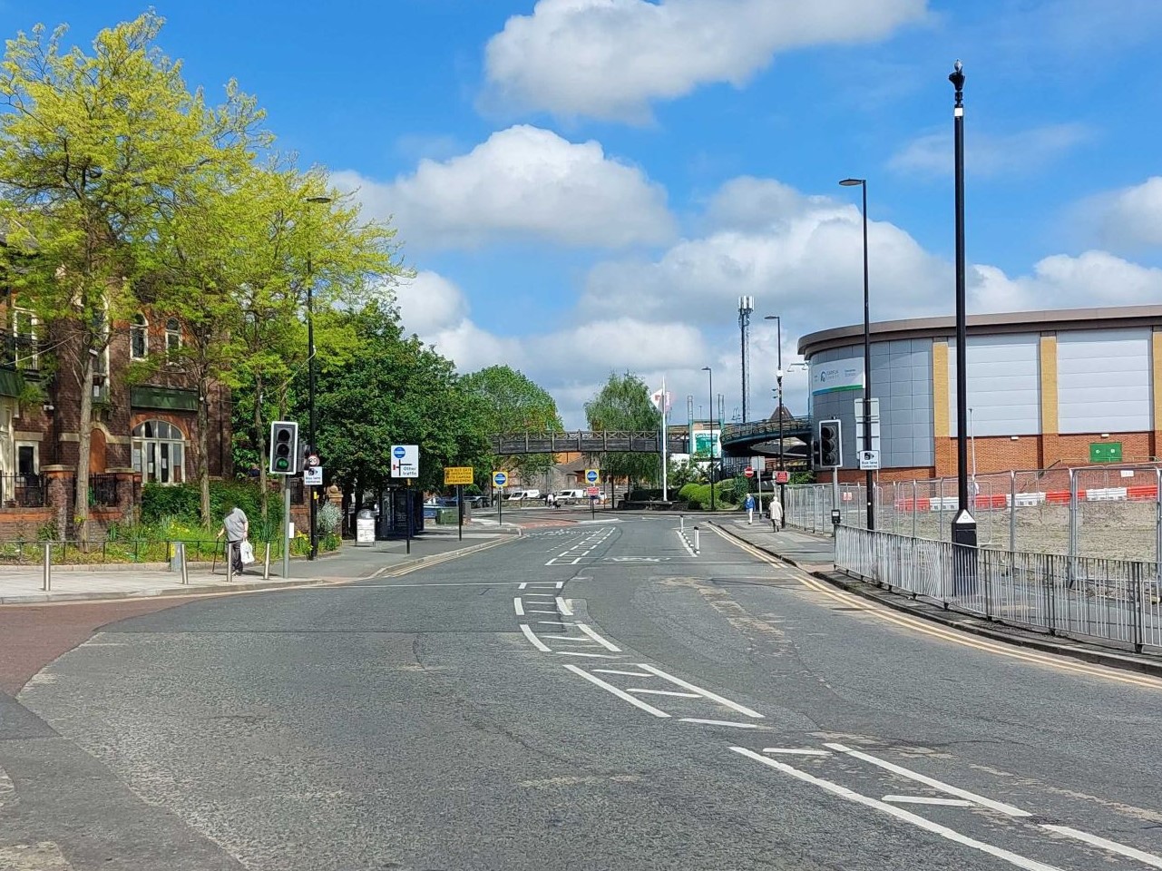 Scotland Road bus gate - Signage on Scotland Road